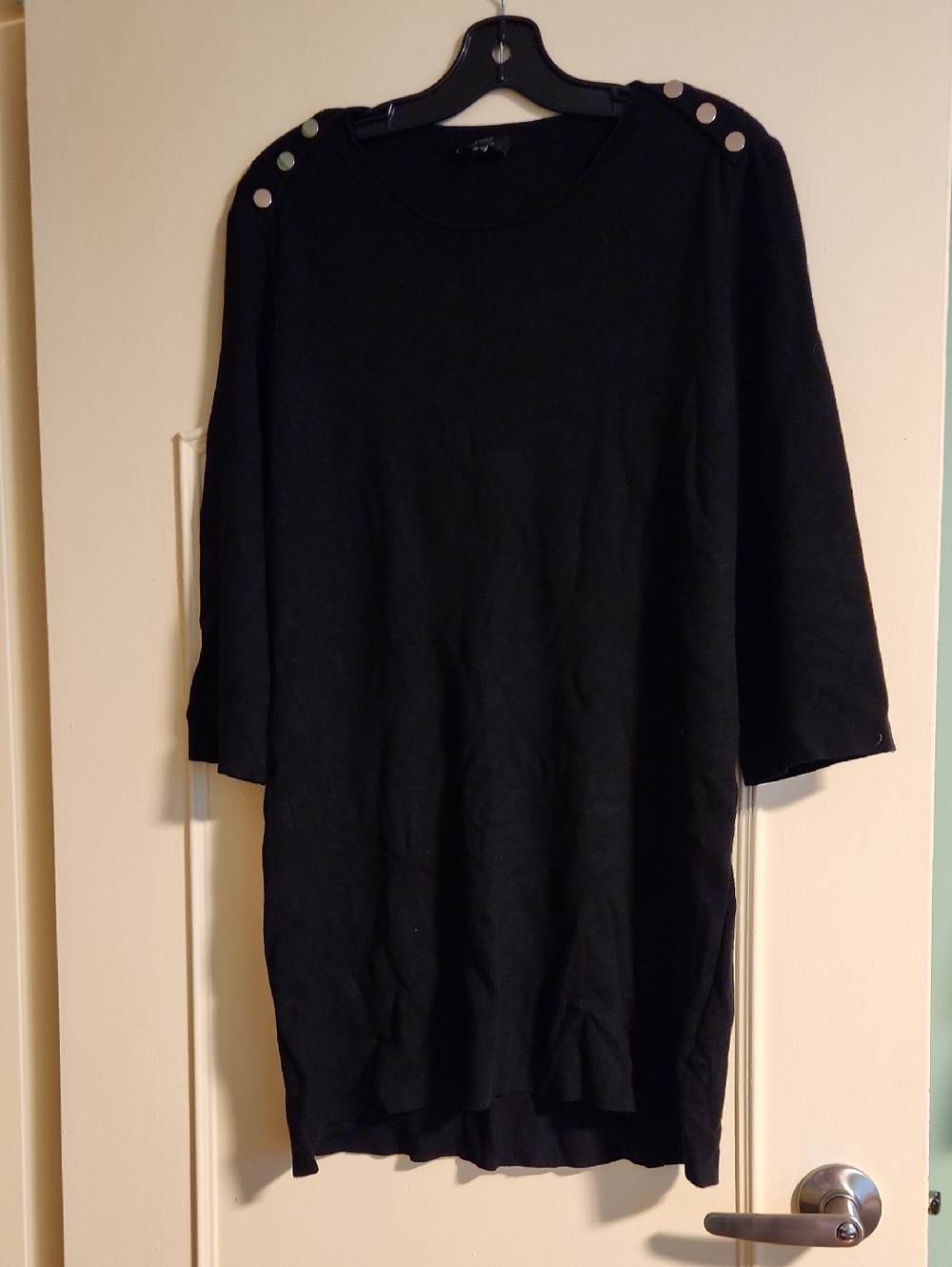 Yest Black Long Sleeve Button-Shoulder Dress